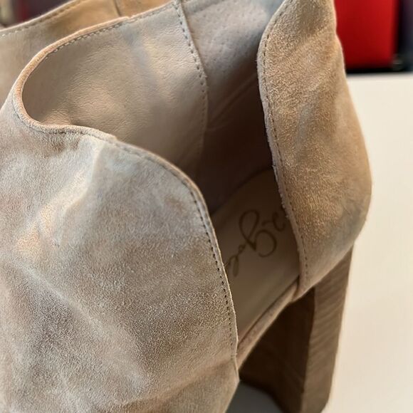 42 Gold Tan Loyalty Suede Open Toe Block Heel Booties Size 10 - Picture 13 of 14